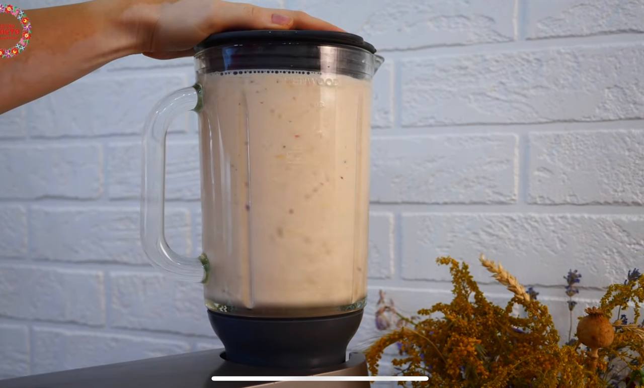 Ніжний десерт з персиками, який варто встигнути приготувати до кінця літа